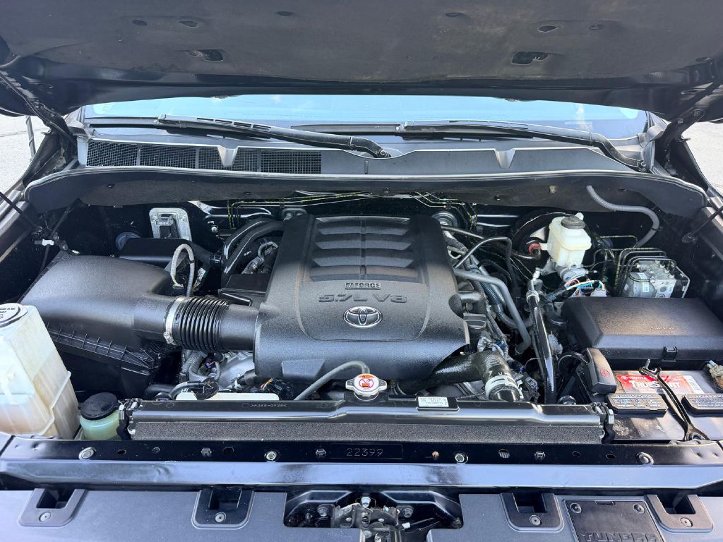 Photo 10 of this TOYOTA TUNDRA