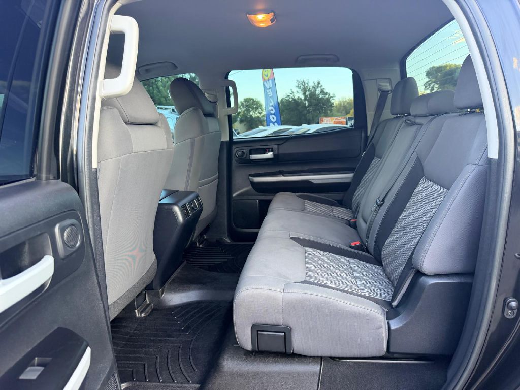 Photo 13 of this TOYOTA TUNDRA