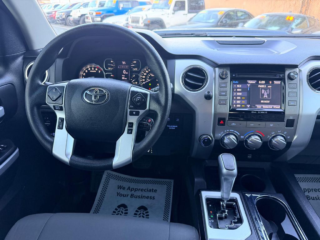 Photo 17 of this TOYOTA TUNDRA