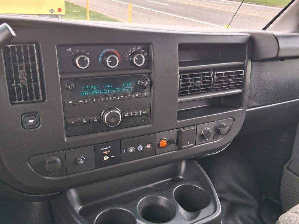 Photo 9 of this GMC SAVANA