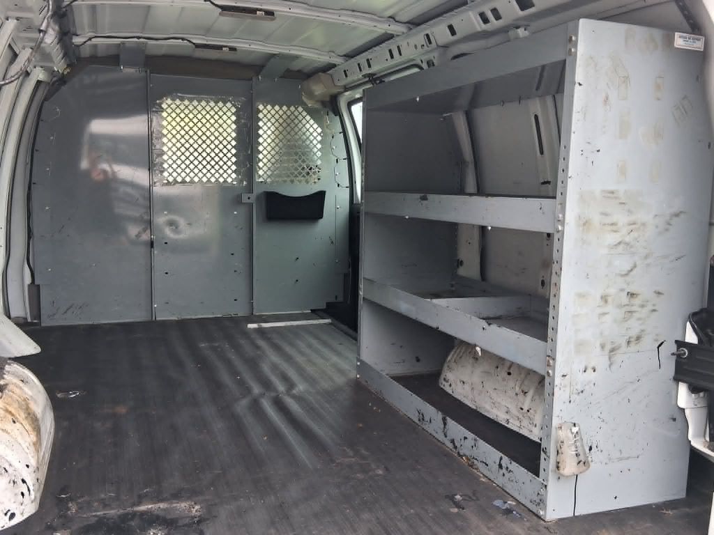 Photo 15 of this GMC SAVANA