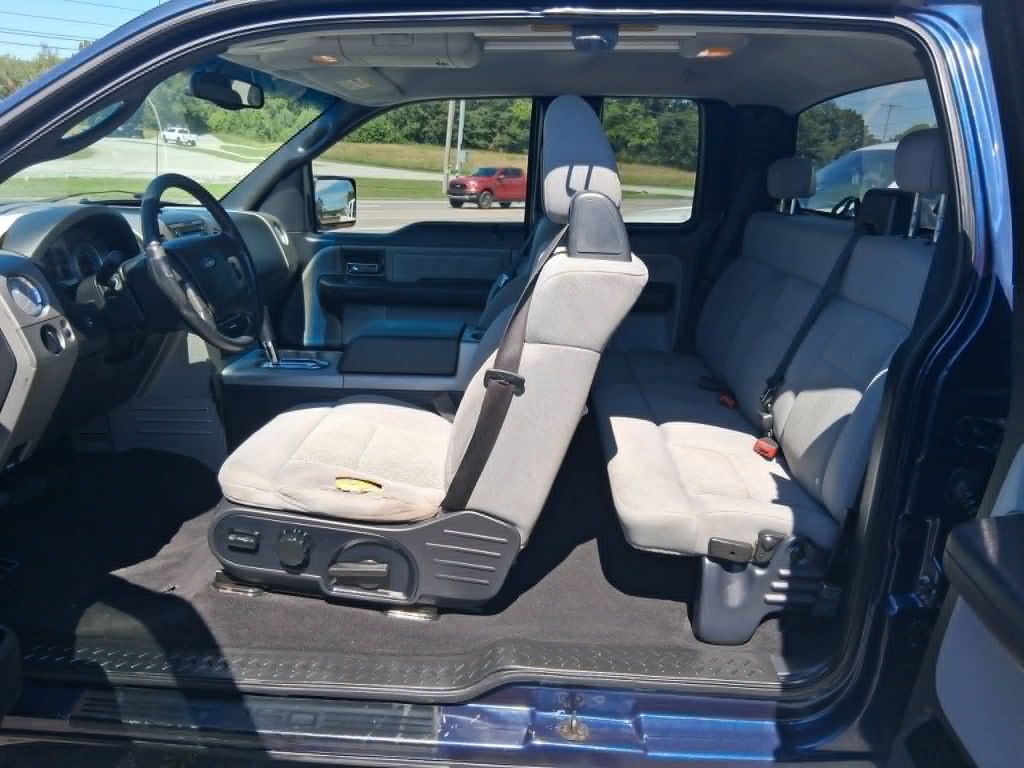 Photo 10 of this FORD F150