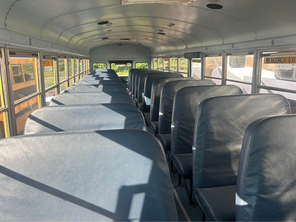 Photo 6 of this THOMAS SCHOOL BUS