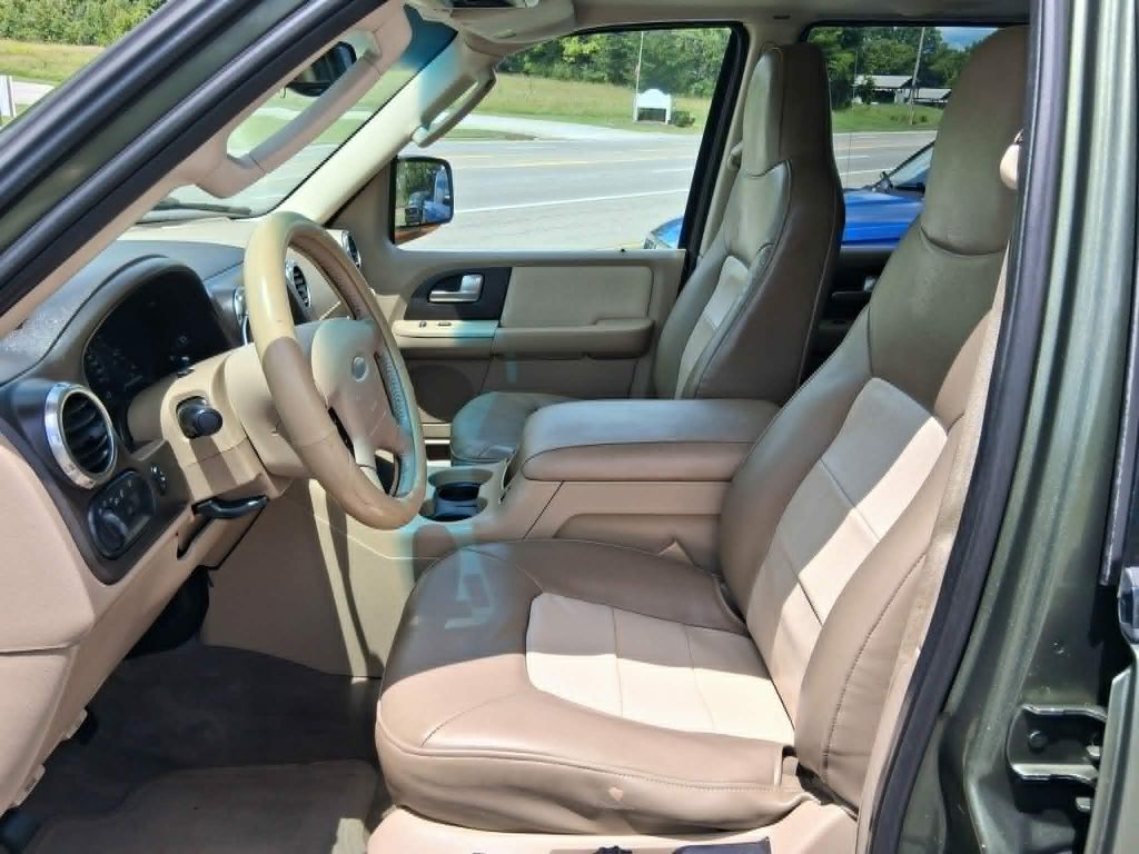 Photo 7 of this FORD EXPEDITION
