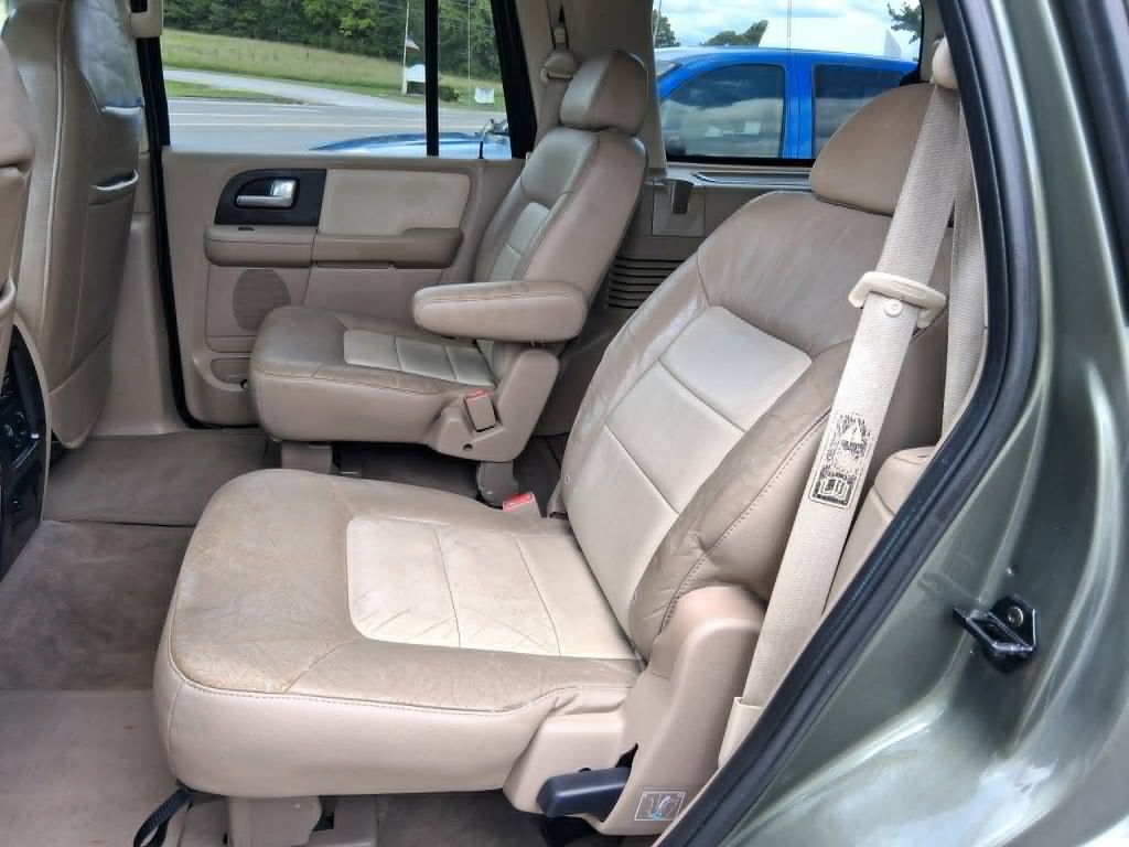 Photo 10 of this FORD EXPEDITION