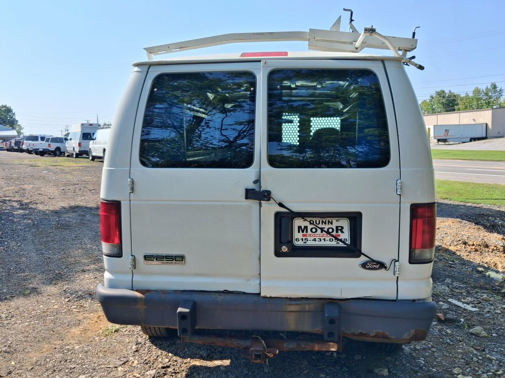 Photo 4 of this FORD ECONOLINE