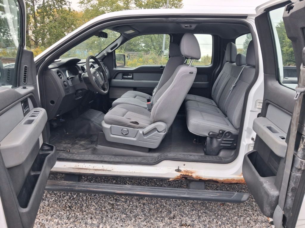 Photo 11 of this FORD F150
