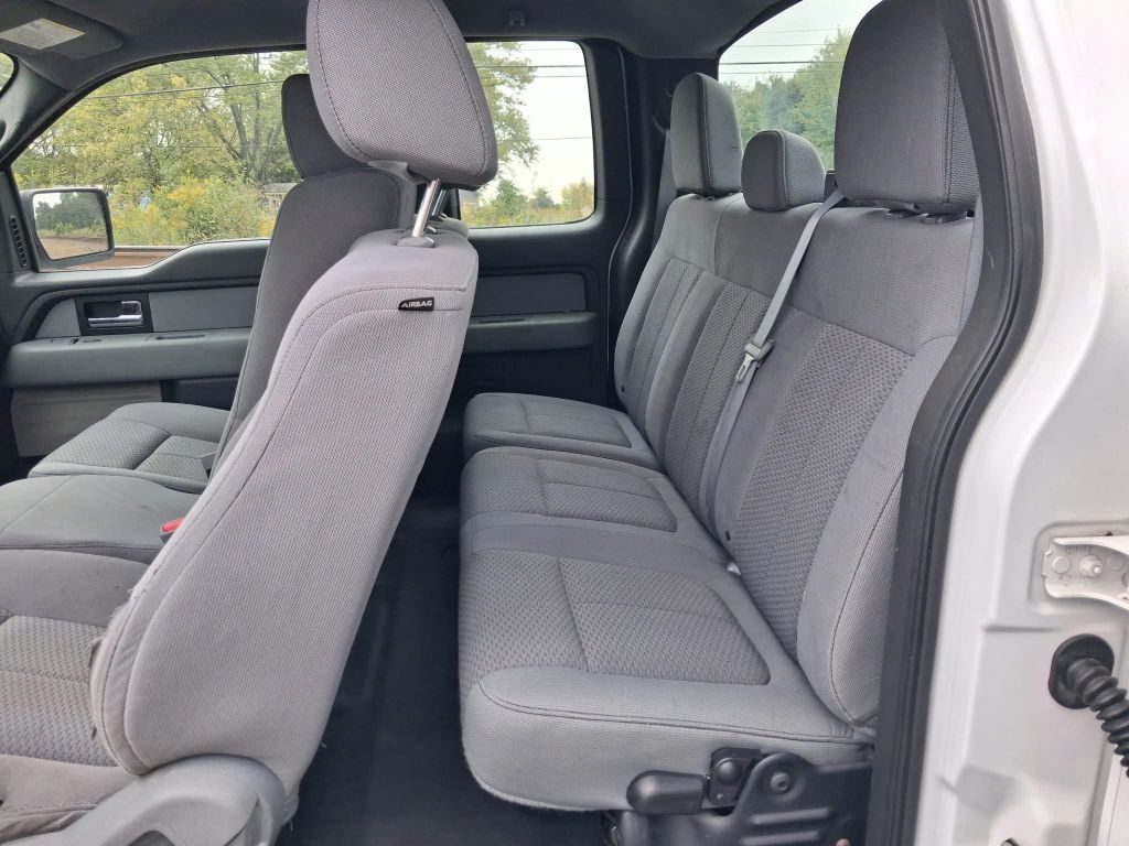 Photo 12 of this FORD F150