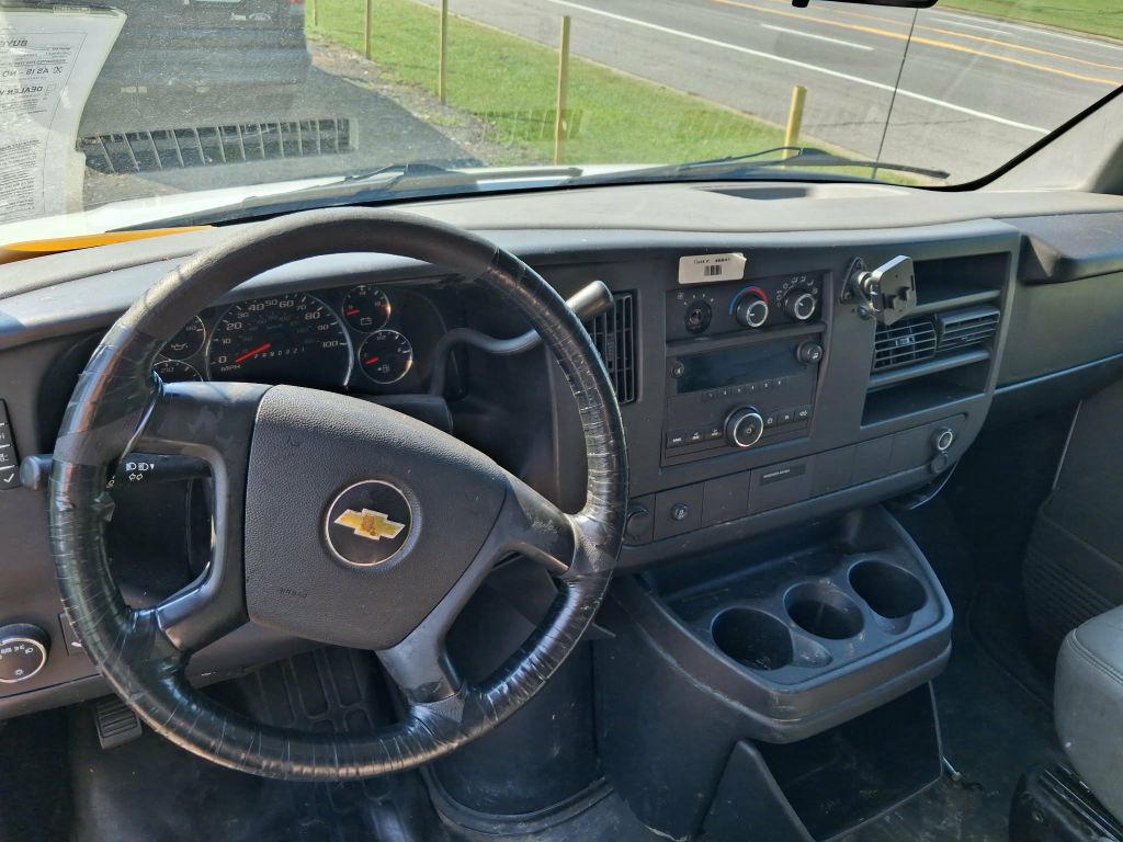 Photo 6 of this CHEVROLET EXPRESS G1500