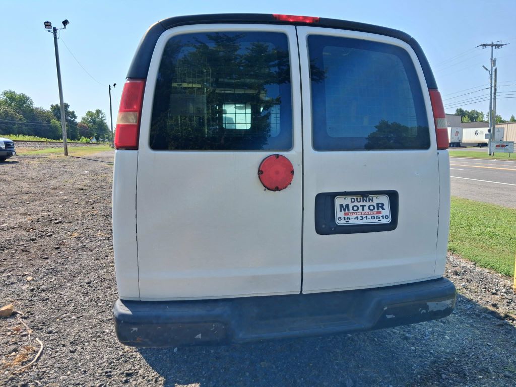 Photo 4 of this CHEVROLET EXPRESS G1500