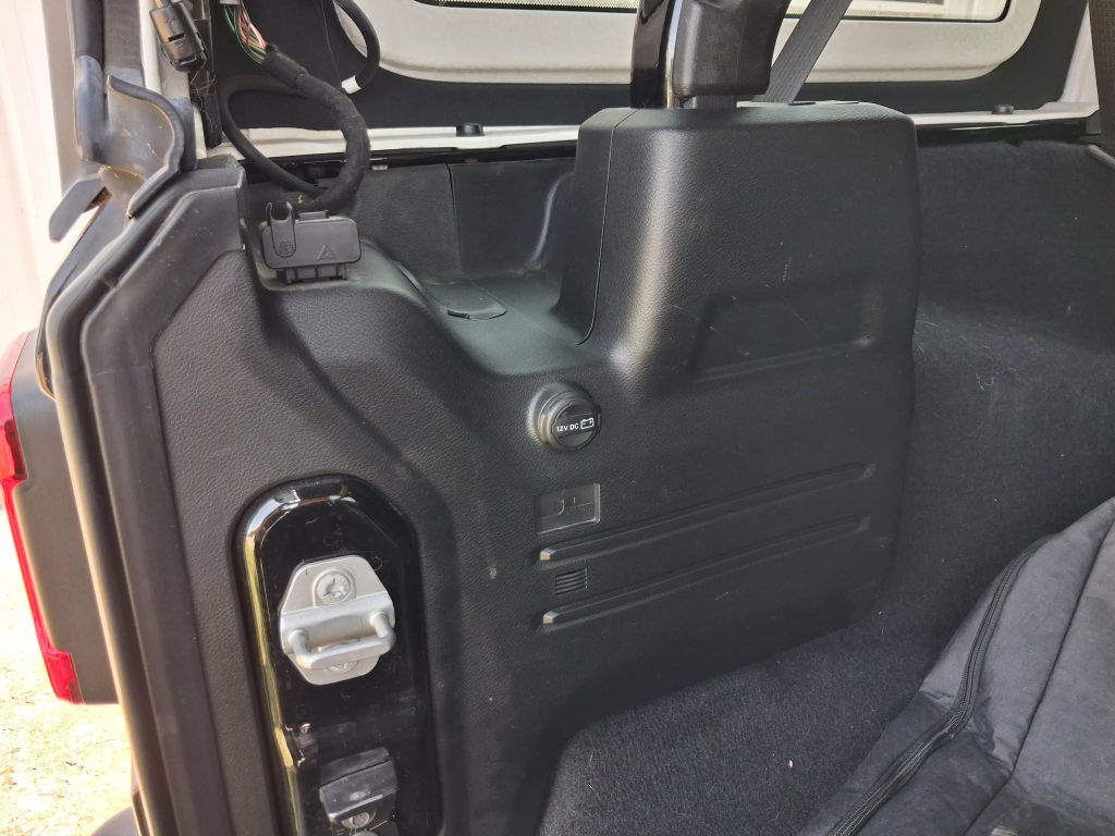 Photo 13 of this JEEP WRANGLER UNLIMI