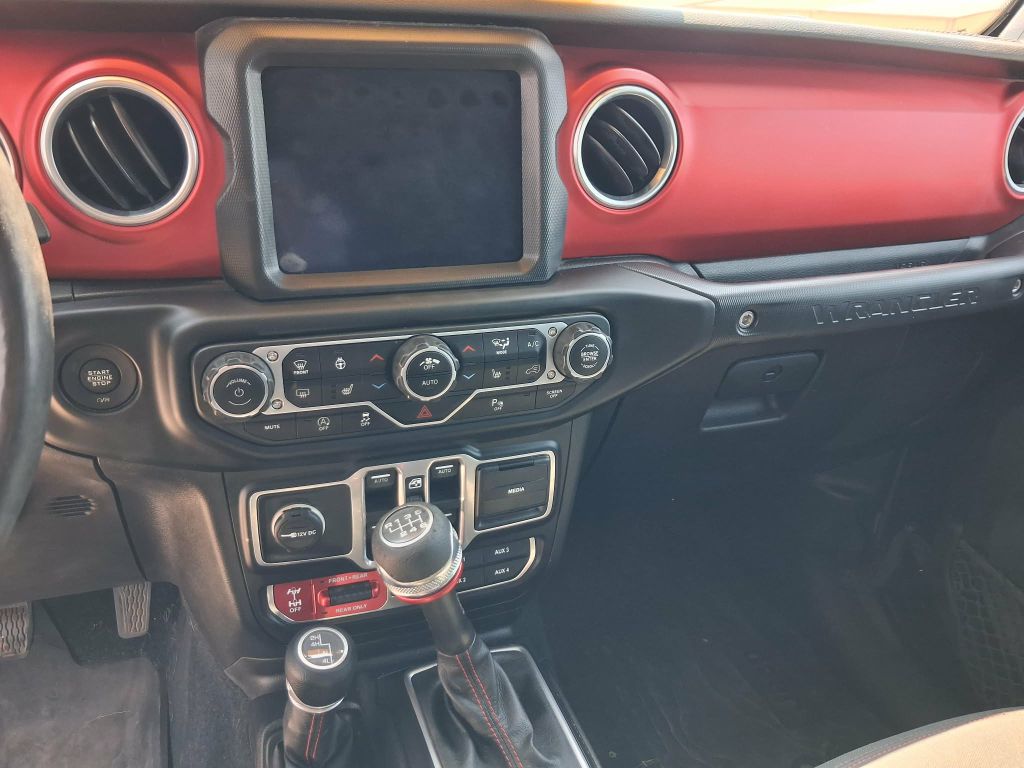 Photo 8 of this JEEP WRANGLER UNLIMI
