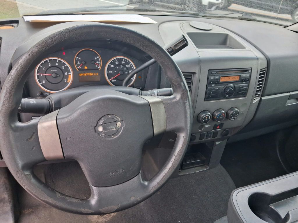 Photo 7 of this NISSAN TITAN