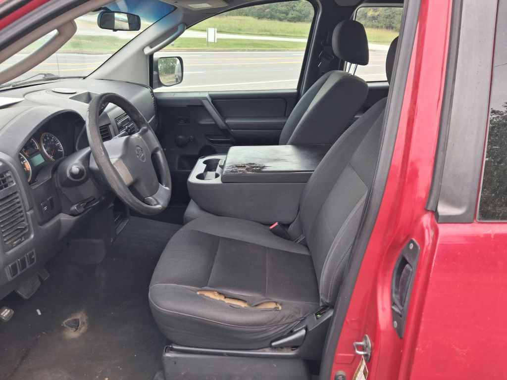 Photo 6 of this NISSAN TITAN