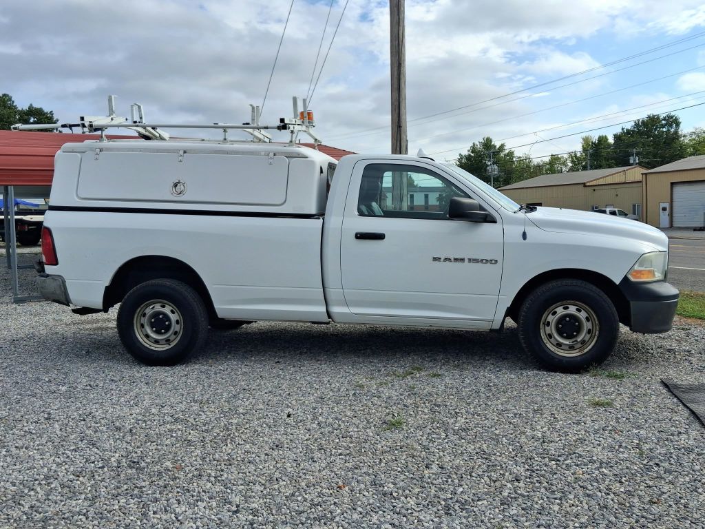 Photo 4 of this DODGE RAM 1500