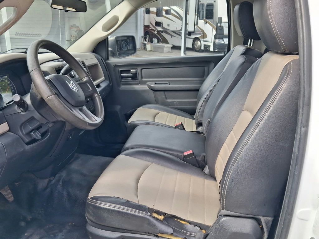 Photo 8 of this DODGE RAM 1500