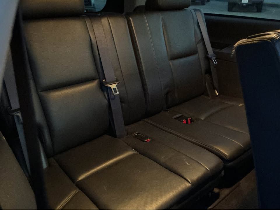 Photo 11 of this CHEVROLET SUBURBAN