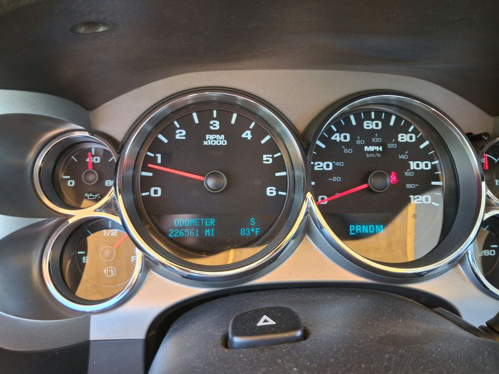 Photo 9 of this GMC SIERRA