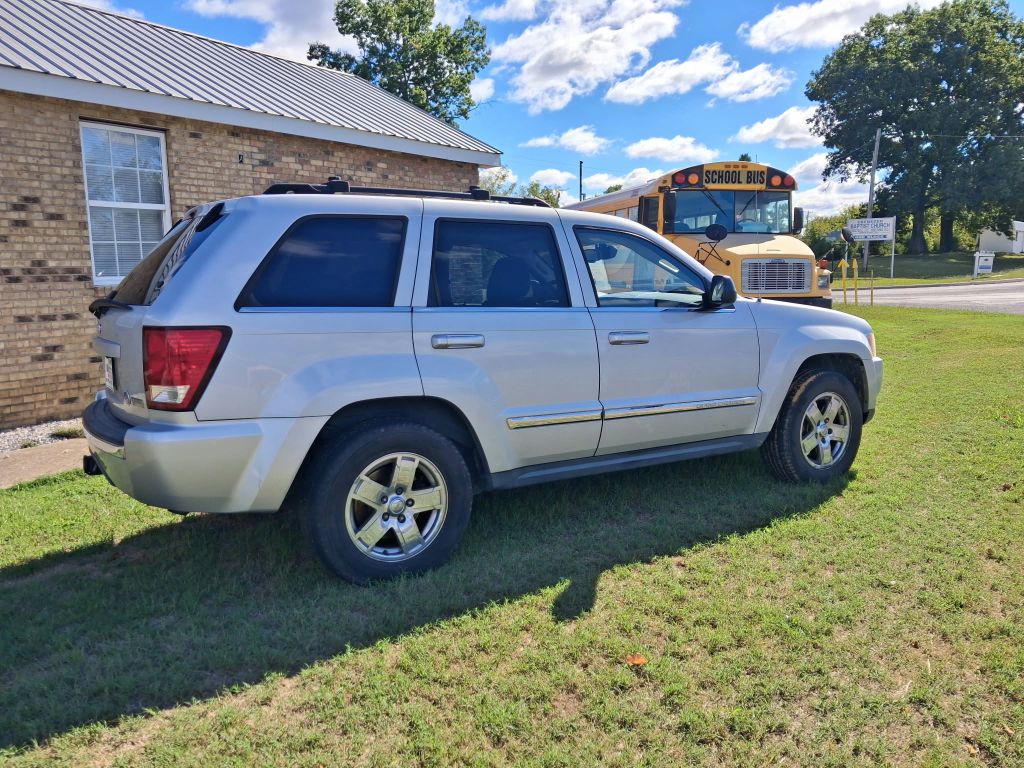 Photo 4 of this JEEP GRAND CHEROKEE