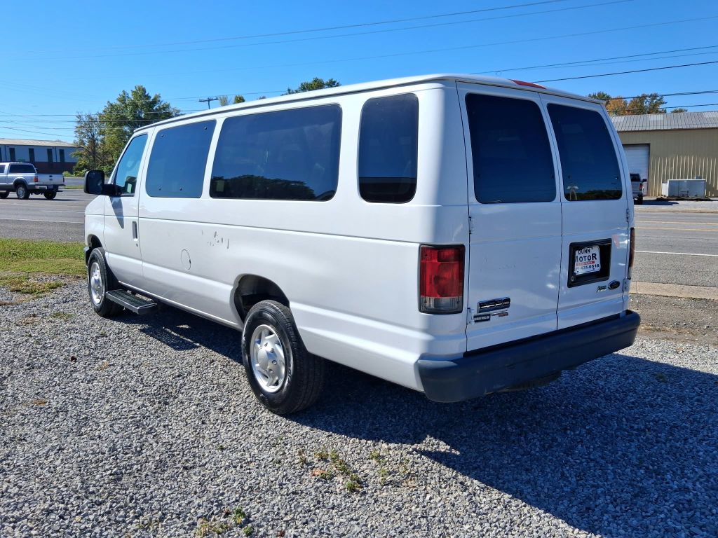 Photo 6 of this FORD ECONOLINE