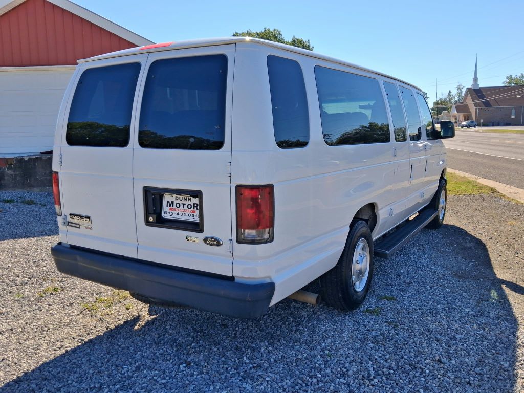 Photo 8 of this FORD ECONOLINE