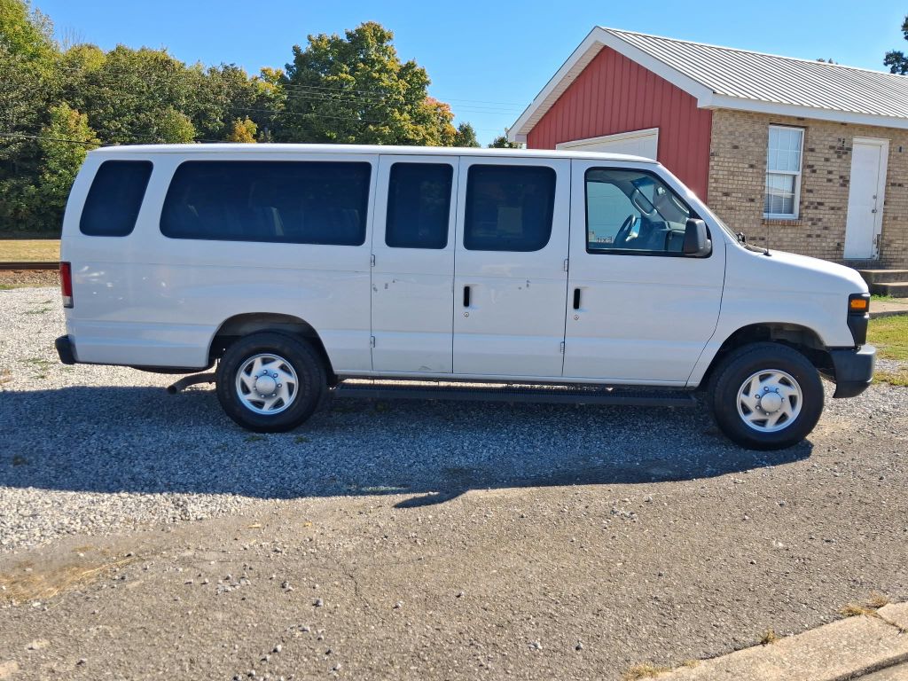 Photo 2 of this FORD ECONOLINE