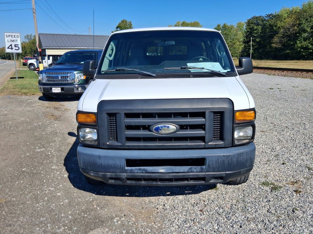 Photo 3 of this FORD ECONOLINE