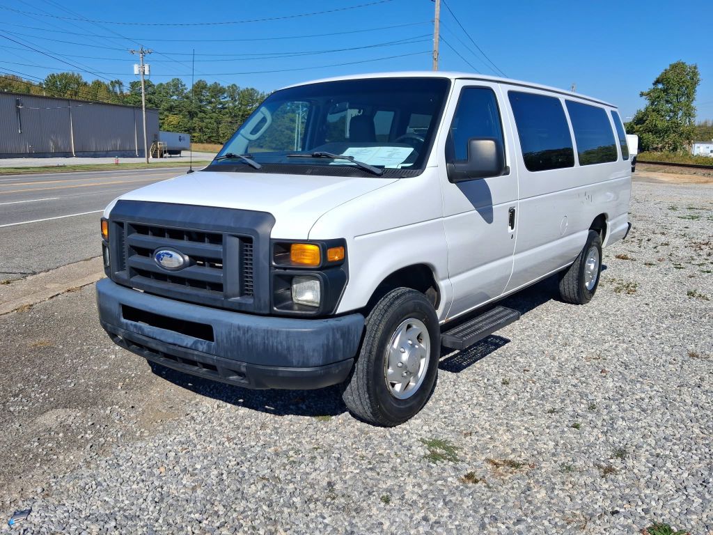 Photo 4 of this FORD ECONOLINE