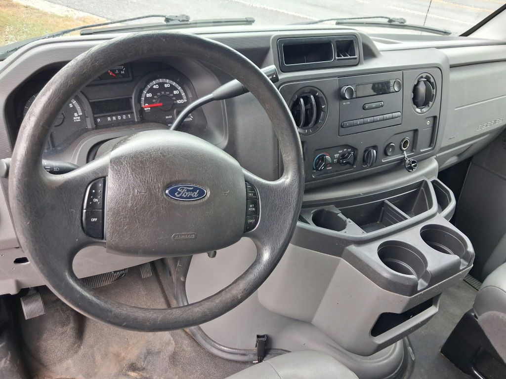 Photo 9 of this FORD ECONOLINE