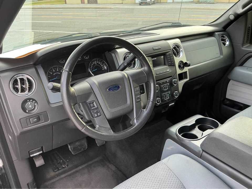 Photo 7 of this FORD F150
