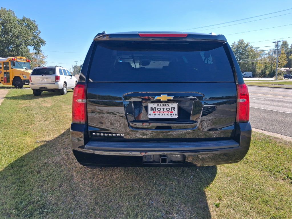Photo 4 of this CHEVROLET SUBURBAN