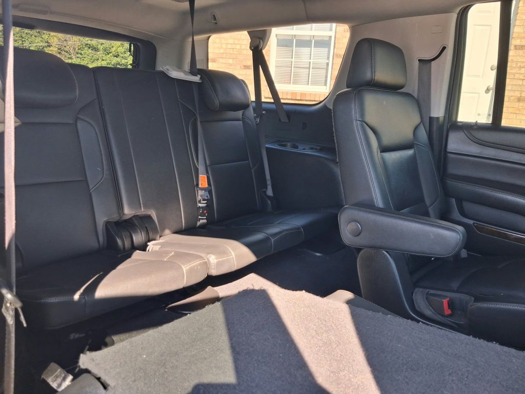 Photo 20 of this CHEVROLET SUBURBAN