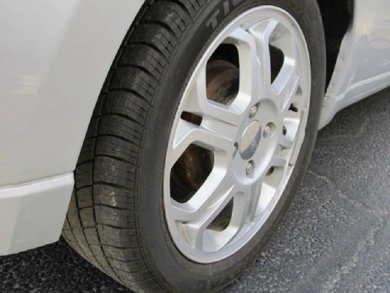 Photo 20 of this FORD FOCUS