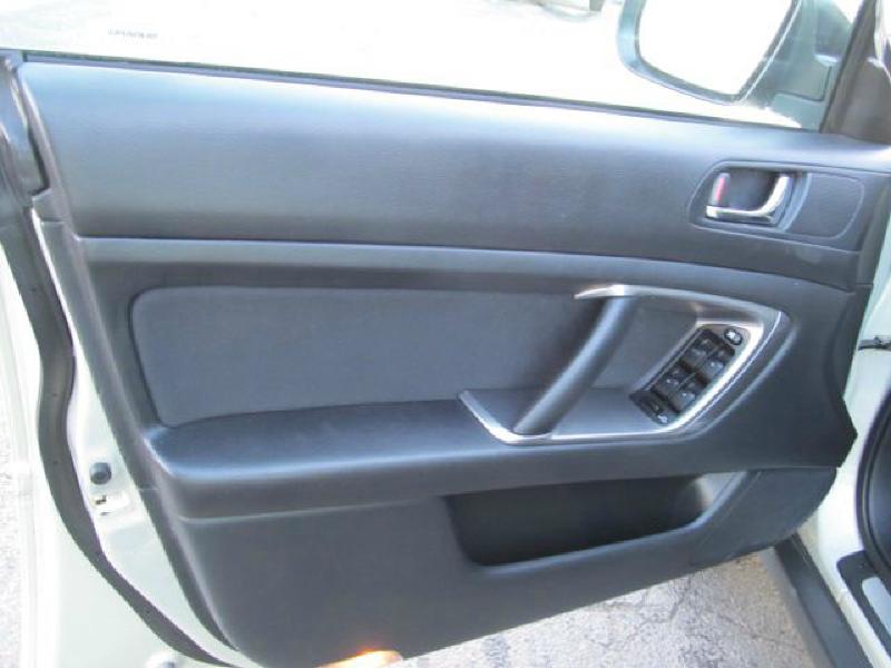 Photo 14 of this SUBARU LEGACY