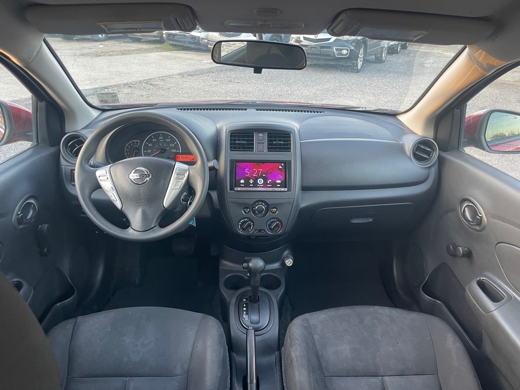 Photo 10 of this NISSAN VERSA