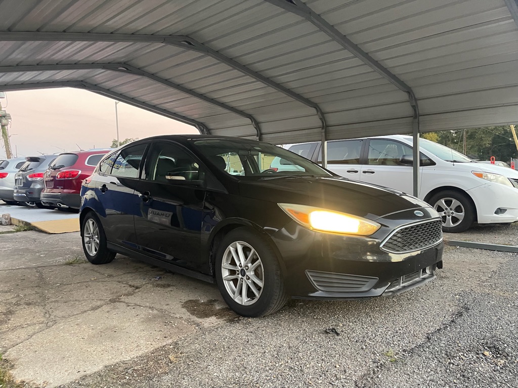 Photo 2 of this FORD FOCUS
