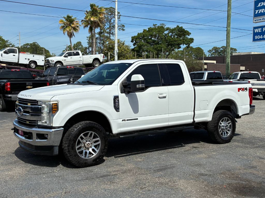 Photo 2 of this FORD F250 SUPER DUTY