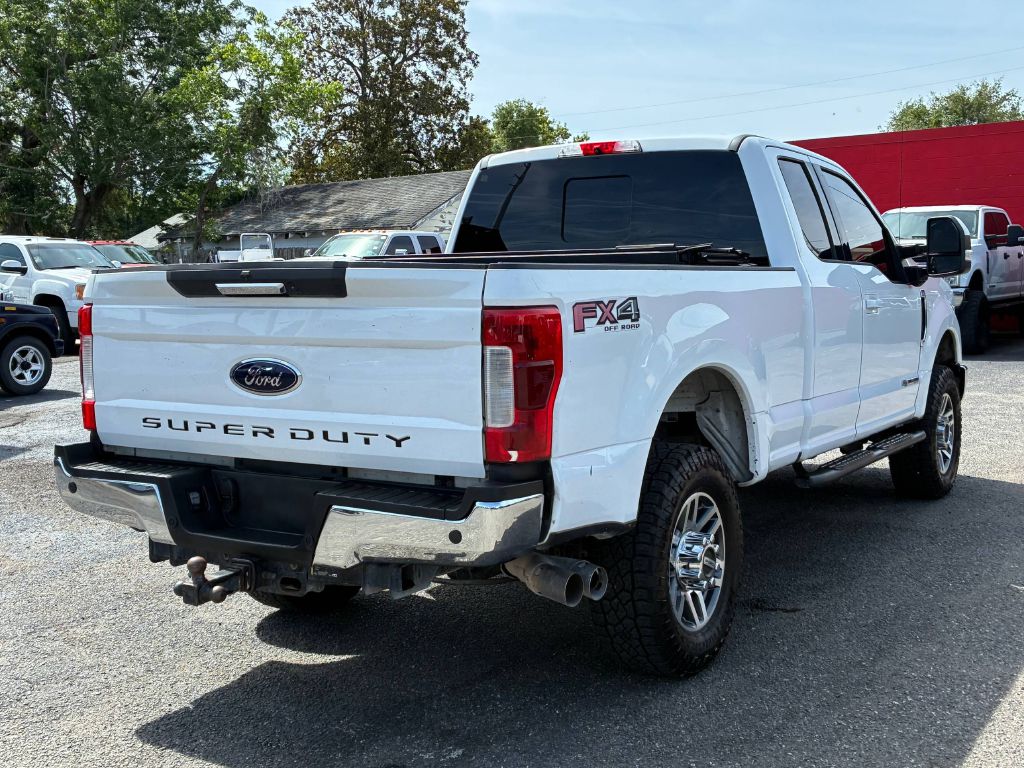 Photo 5 of this FORD F250 SUPER DUTY