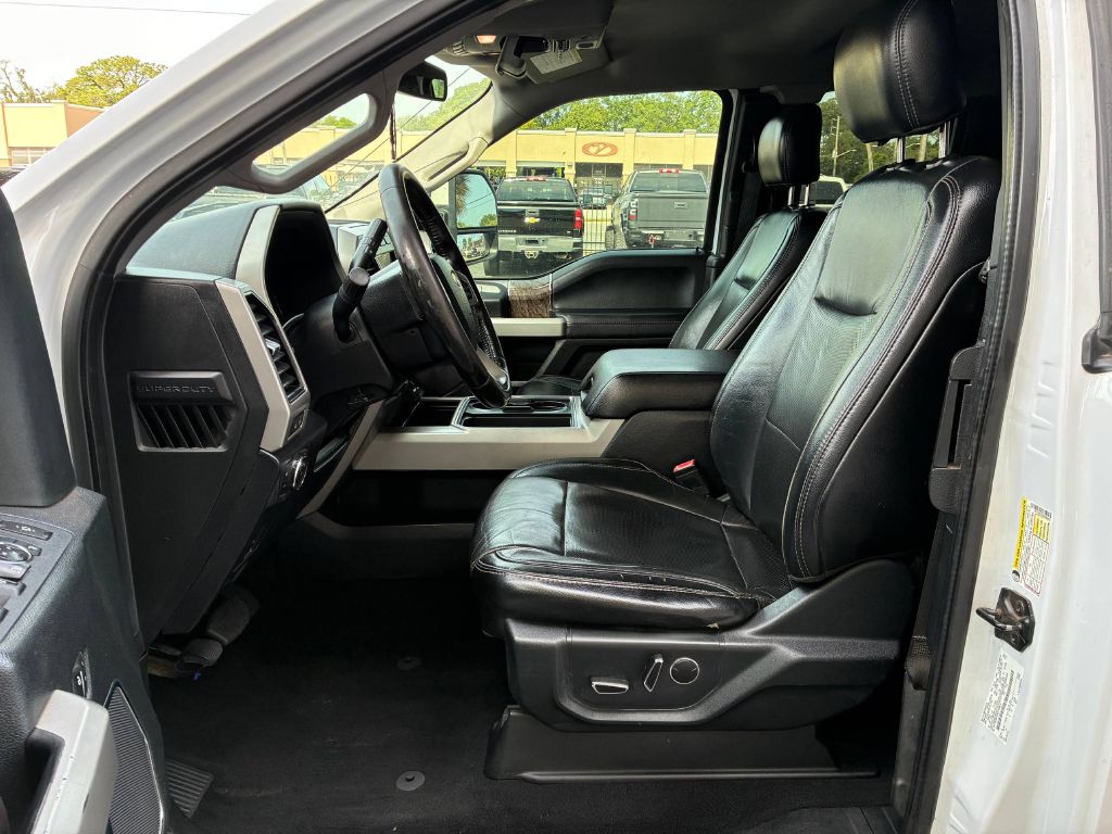 Photo 9 of this FORD F250 SUPER DUTY
