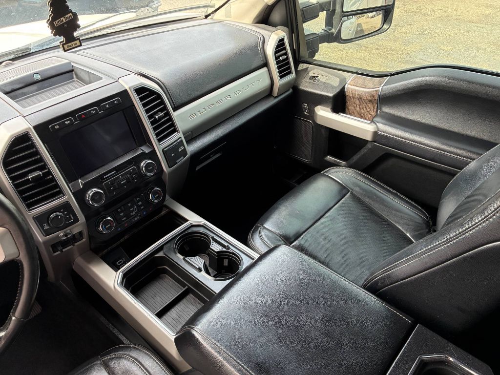 Photo 19 of this FORD F250 SUPER DUTY