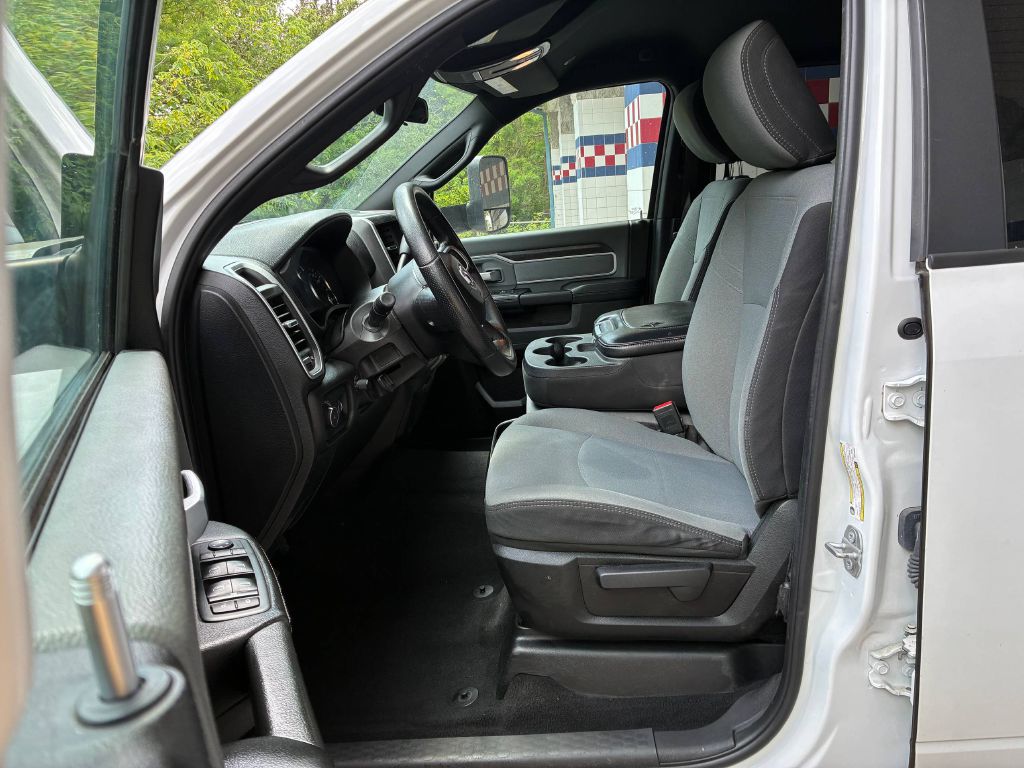 Photo 9 of this RAM 2500