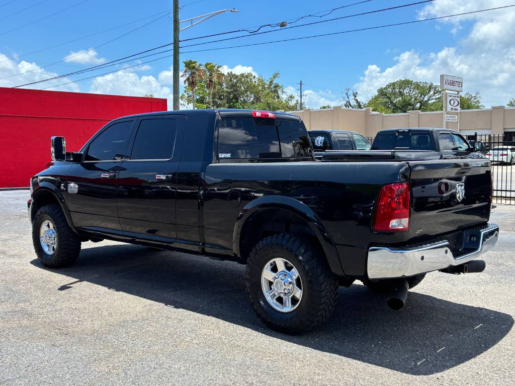 Photo 3 of this DODGE RAM 2500
