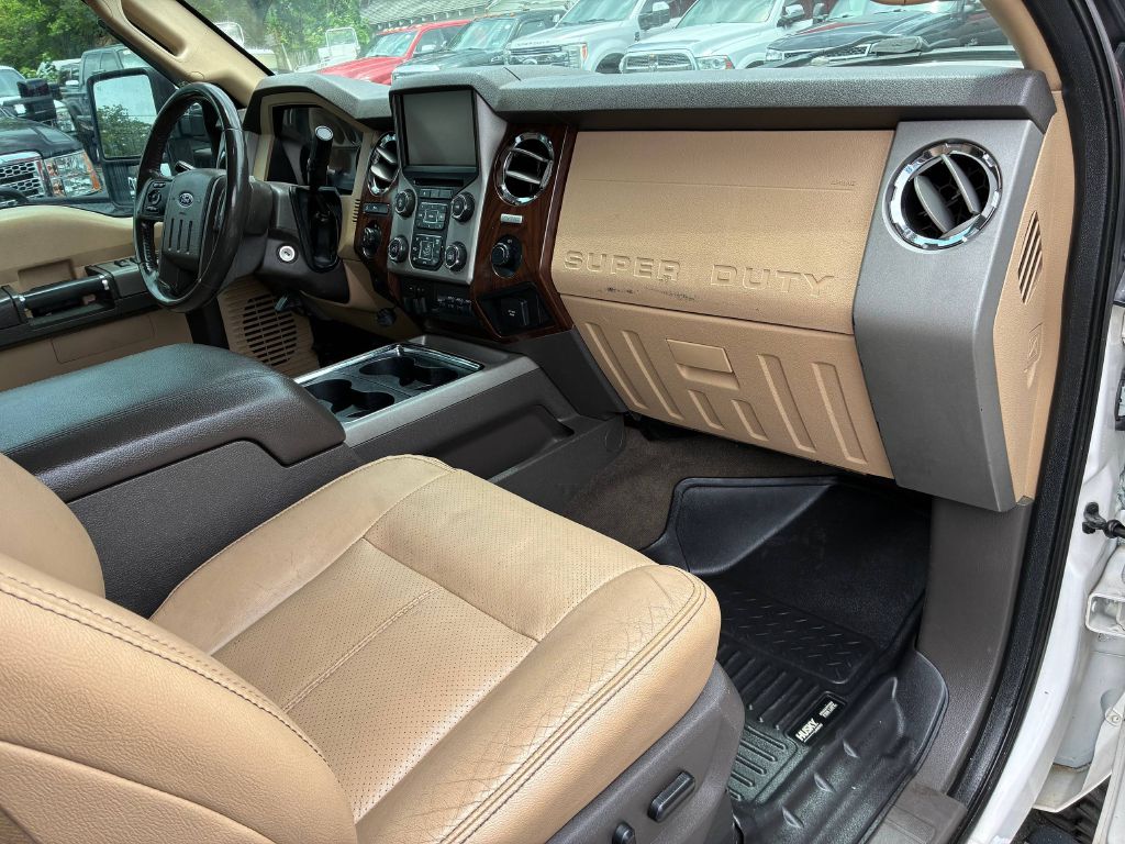 Photo 15 of this FORD F250 SUPER DUTY