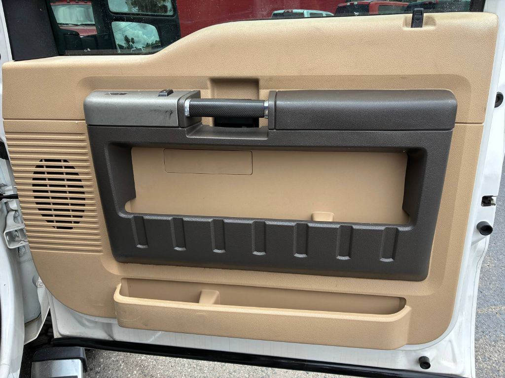 Photo 16 of this FORD F250 SUPER DUTY