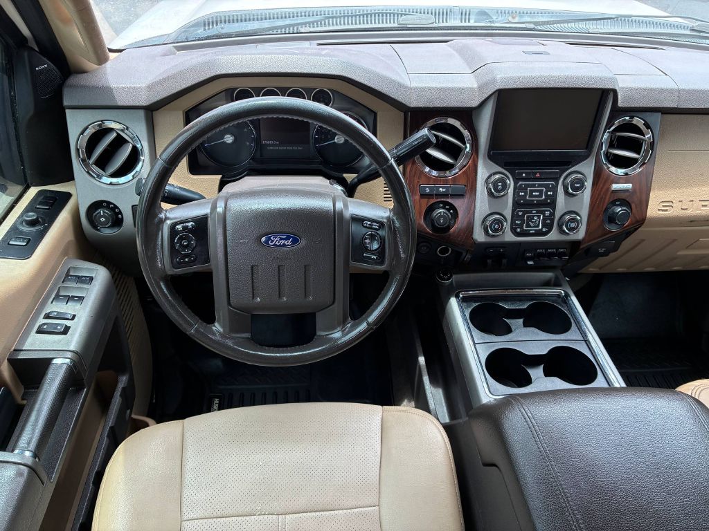 Photo 17 of this FORD F250 SUPER DUTY