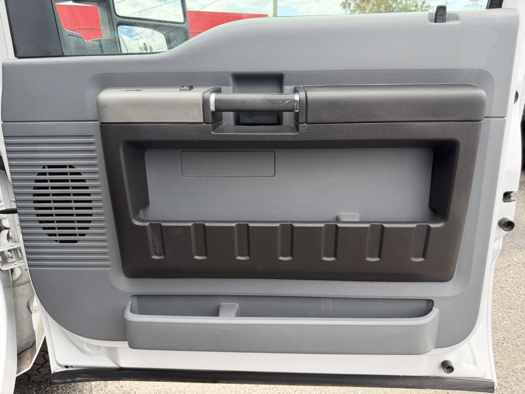 Photo 24 of this FORD F250 SUPER DUTY