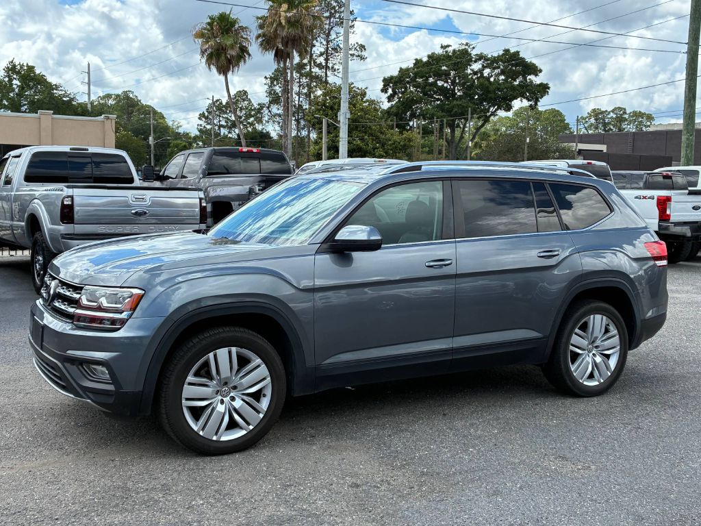 Photo 2 of this VOLKSWAGEN ATLAS