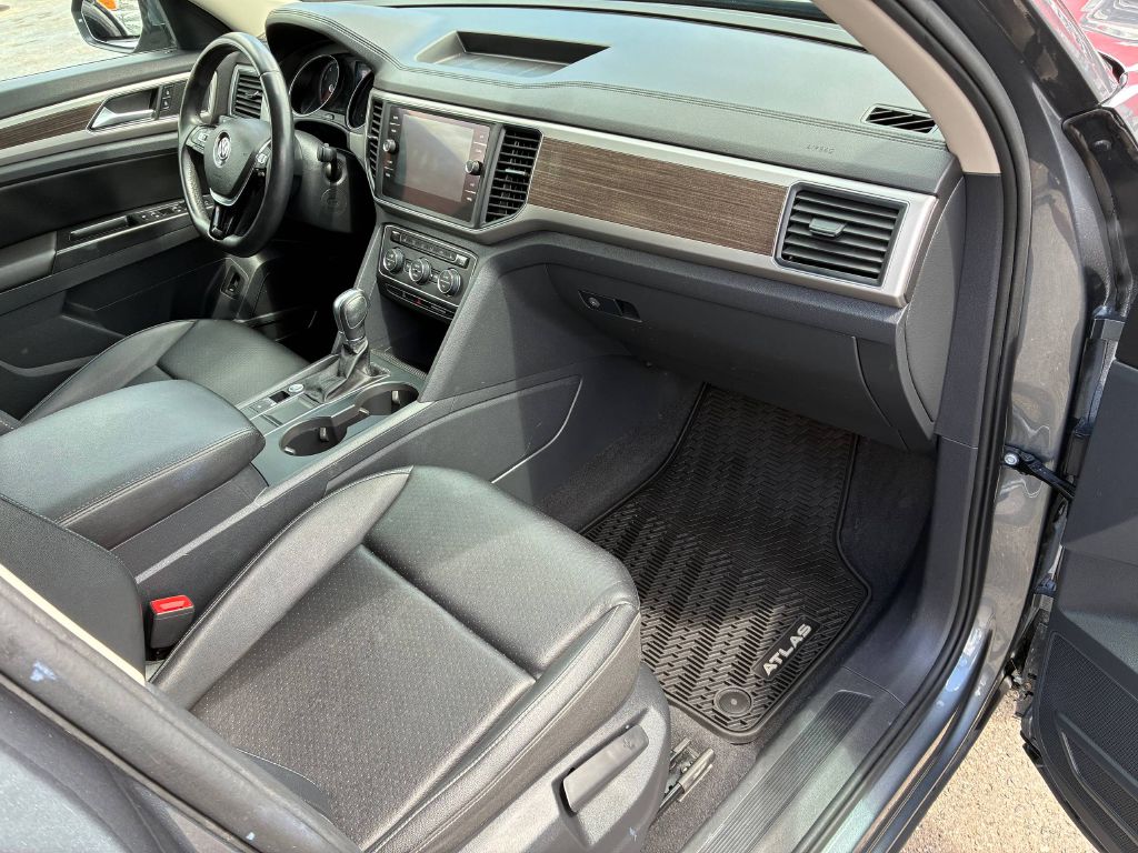 Photo 16 of this VOLKSWAGEN ATLAS