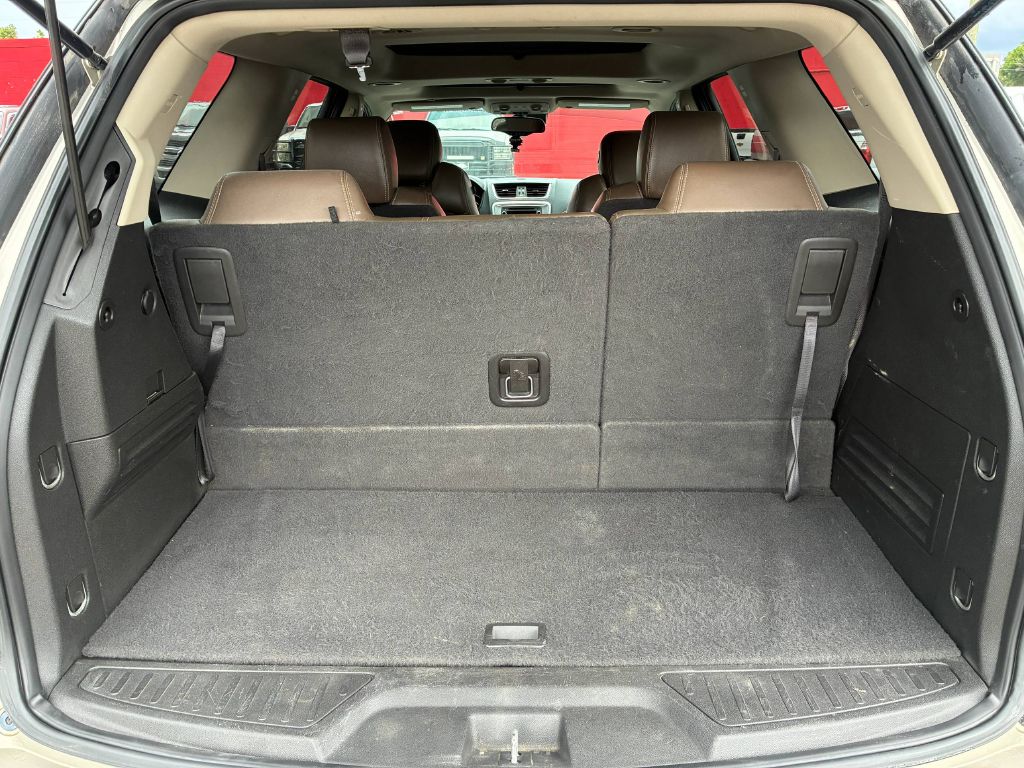 Photo 13 of this GMC ACADIA