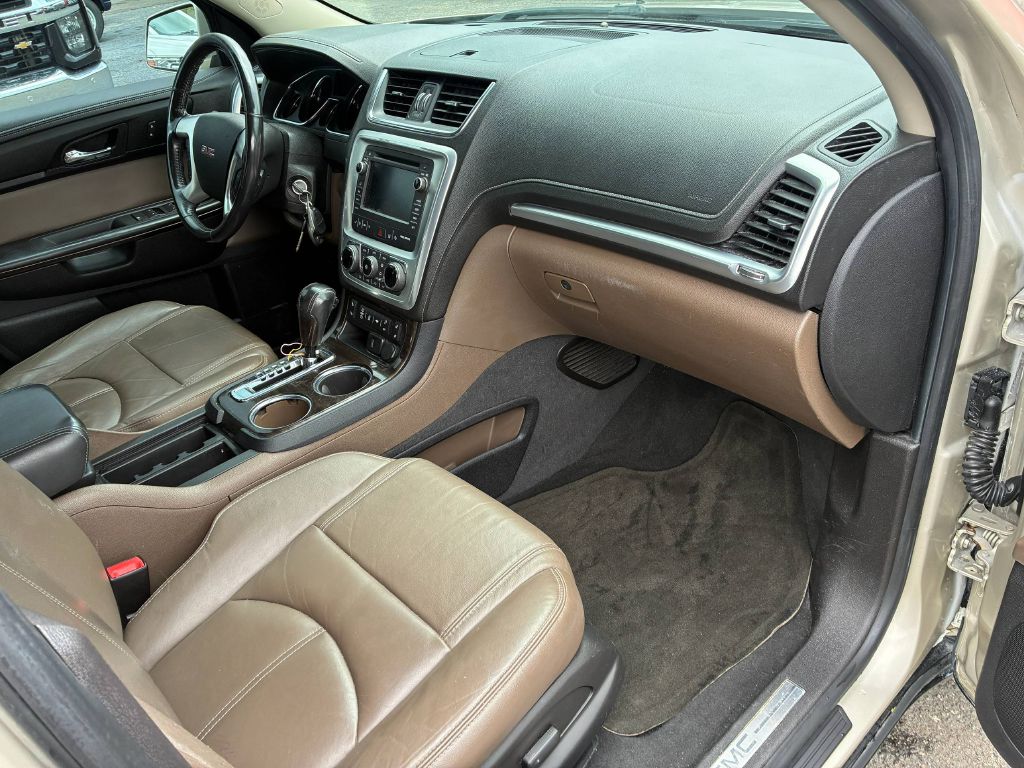 Photo 16 of this GMC ACADIA